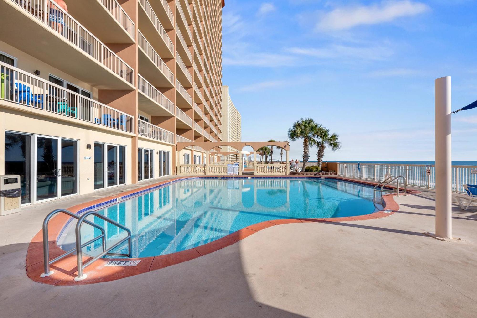 Gulf Front Master Br In Sunrise Beach With Amazing Views! Sleeps 7! Panama City Beach Kültér fotó