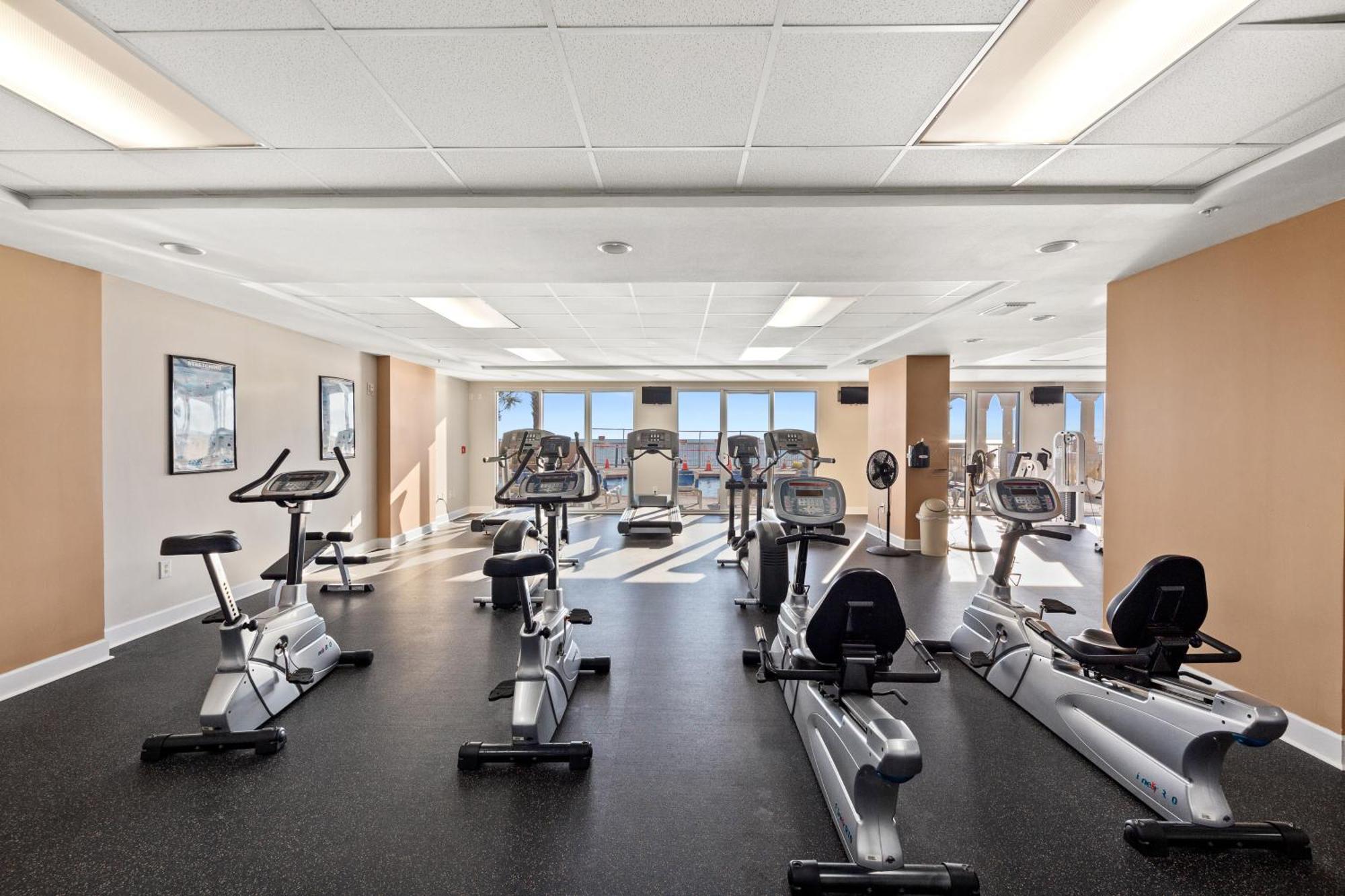 Gulf Front Master Br In Sunrise Beach With Amazing Views! Sleeps 7! Panama City Beach Kültér fotó