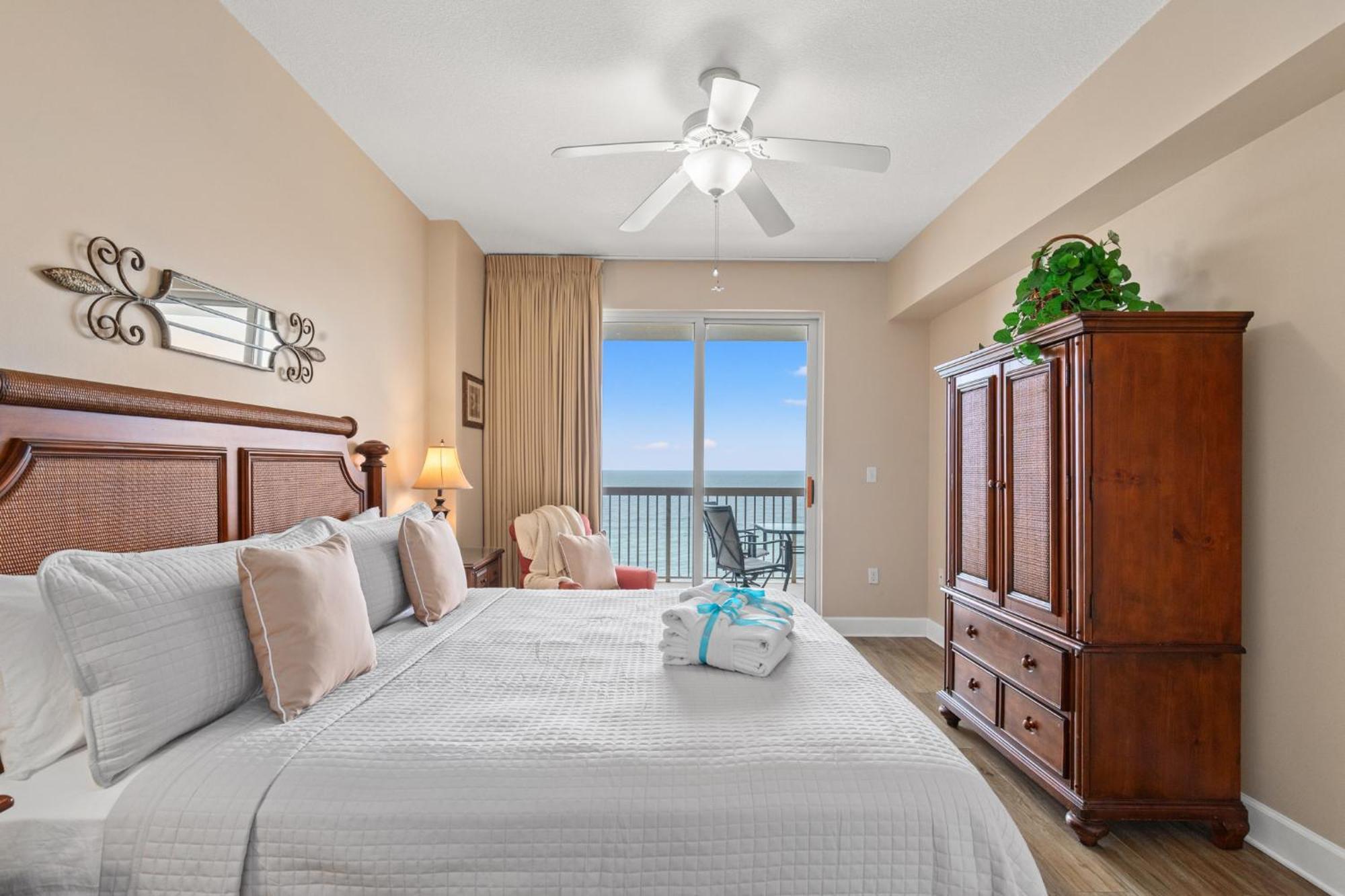 Gulf Front Master Br In Sunrise Beach With Amazing Views! Sleeps 7! Panama City Beach Kültér fotó